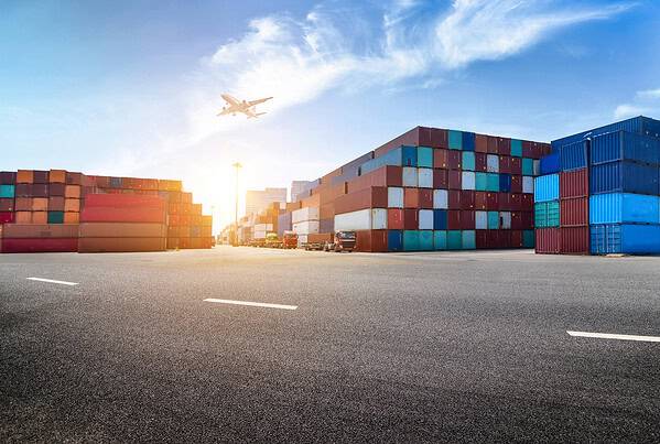 Dangerous goods cargo handling for international shipment